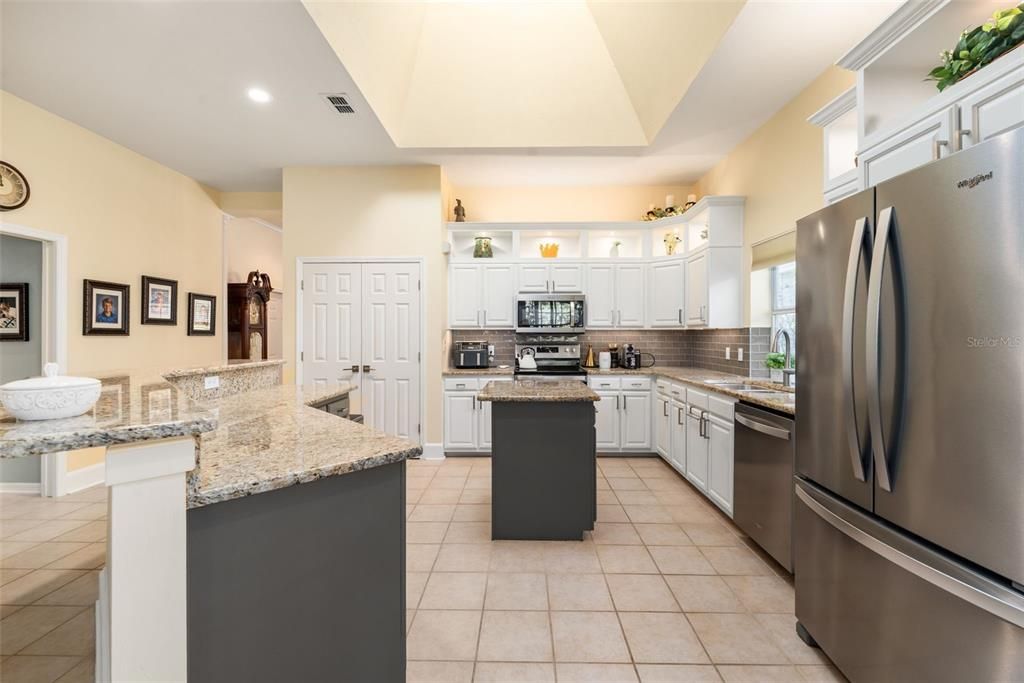 Active With Contract: $525,000 (3 beds, 2 baths, 2073 Square Feet)