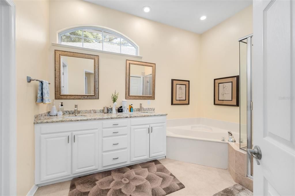 Active With Contract: $525,000 (3 beds, 2 baths, 2073 Square Feet)