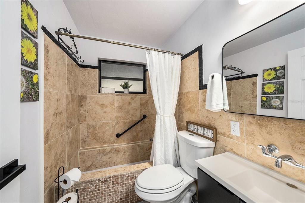 Active With Contract: $350,000 (3 beds, 2 baths, 1320 Square Feet)