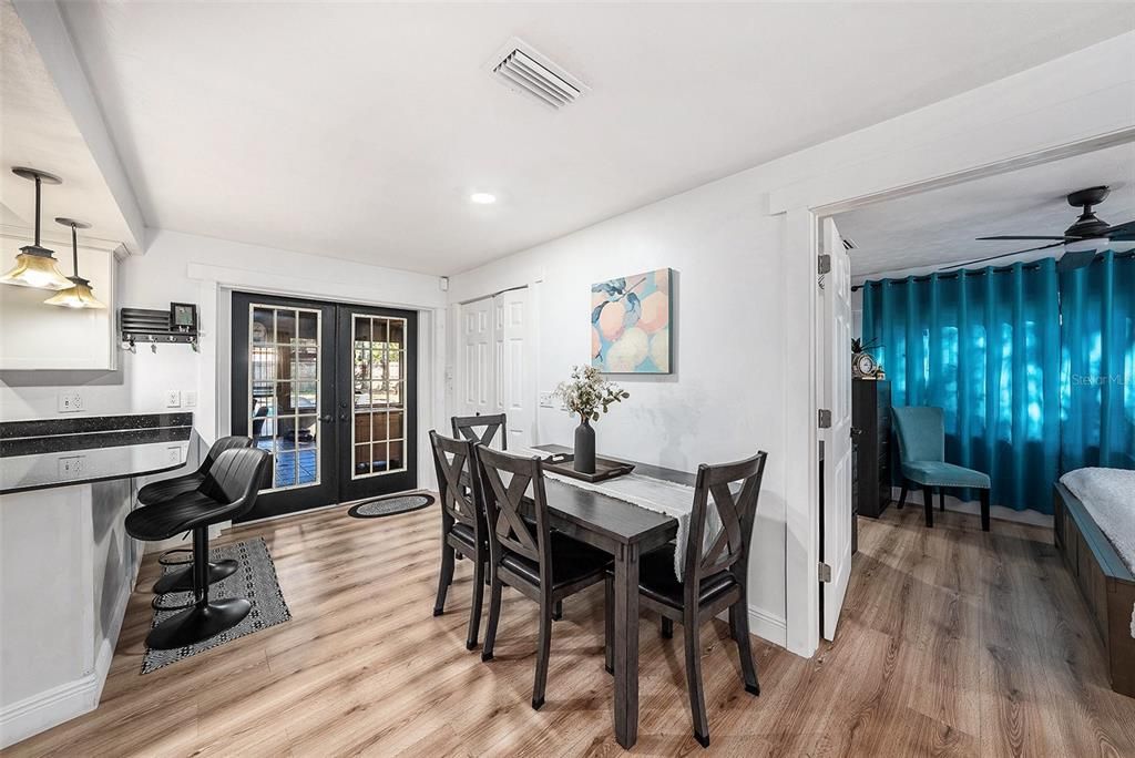 Active With Contract: $350,000 (3 beds, 2 baths, 1320 Square Feet)