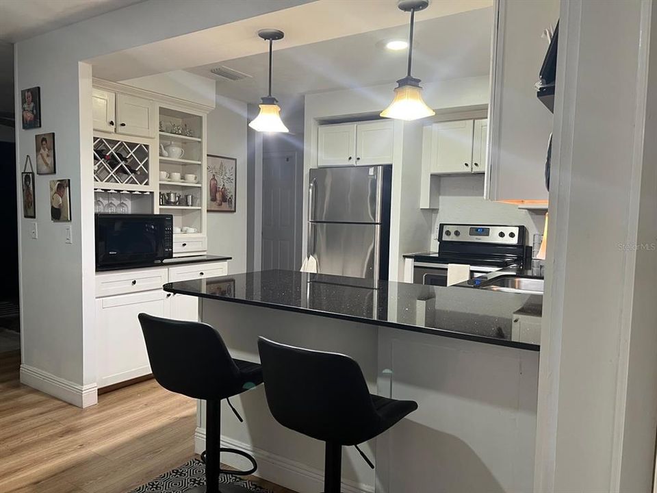 Active With Contract: $350,000 (3 beds, 2 baths, 1320 Square Feet)