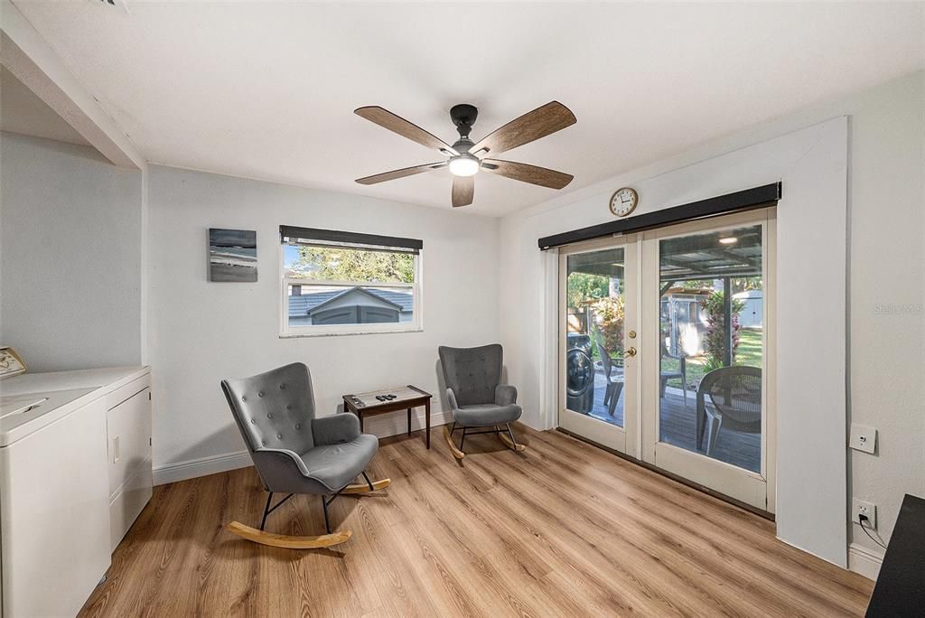 Active With Contract: $350,000 (3 beds, 2 baths, 1320 Square Feet)