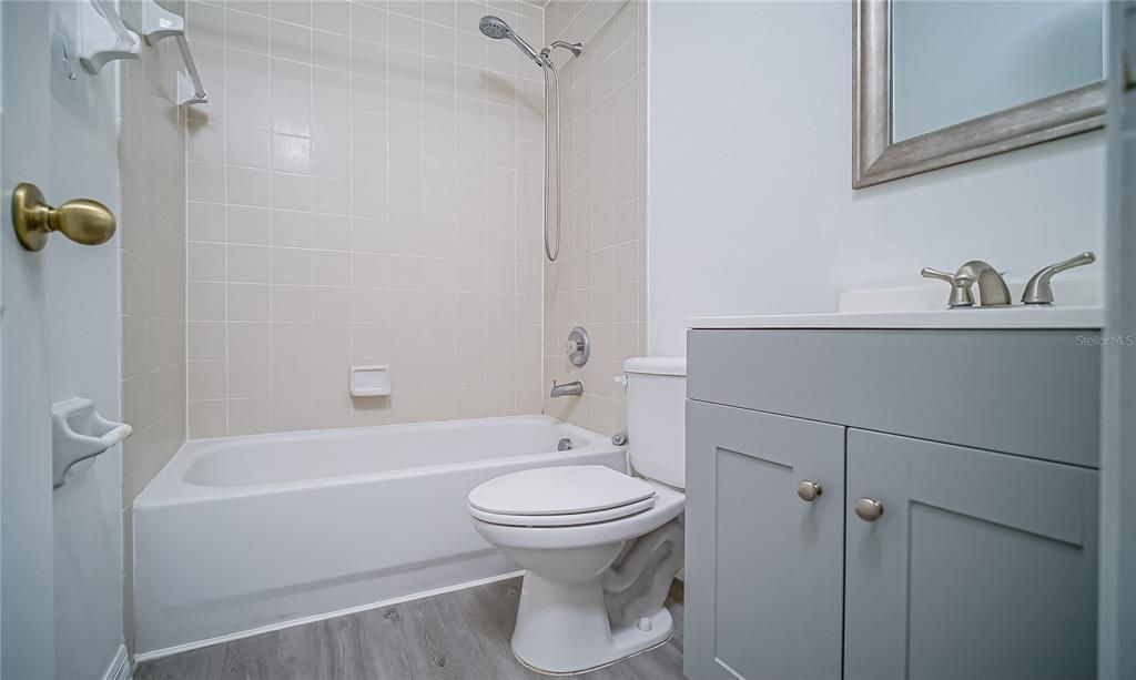 For Sale: $295,000 (3 beds, 2 baths, 1468 Square Feet)