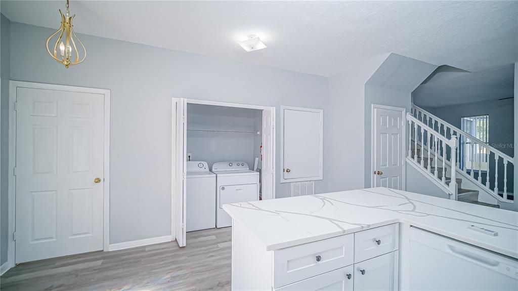 For Sale: $295,000 (3 beds, 2 baths, 1468 Square Feet)