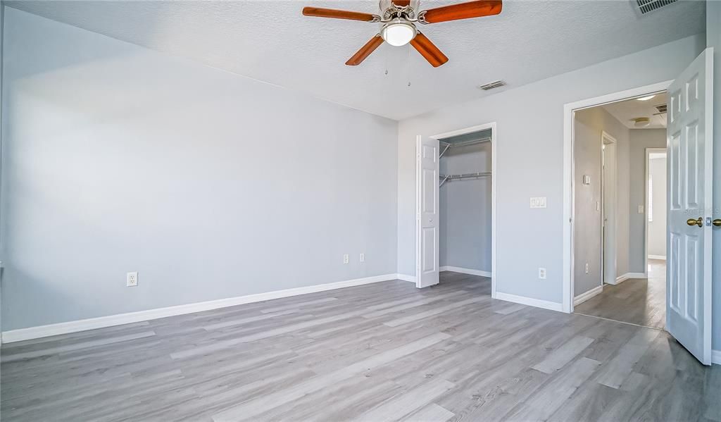 For Sale: $295,000 (3 beds, 2 baths, 1468 Square Feet)