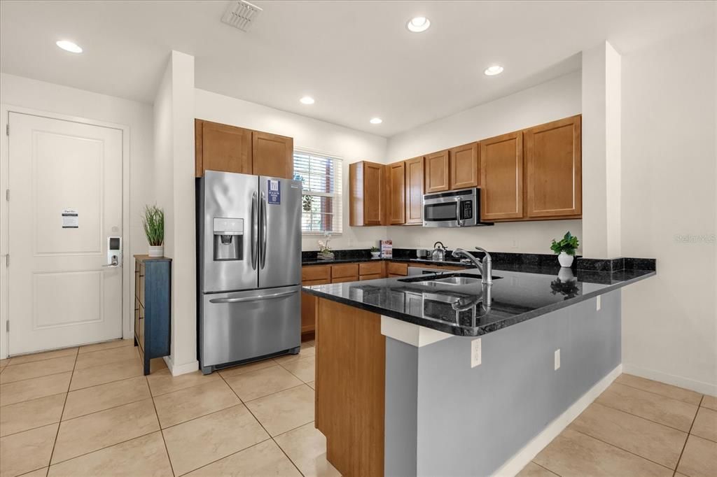 待售: $315,000 (2 贝兹, 2 浴室, 1350 平方英尺)