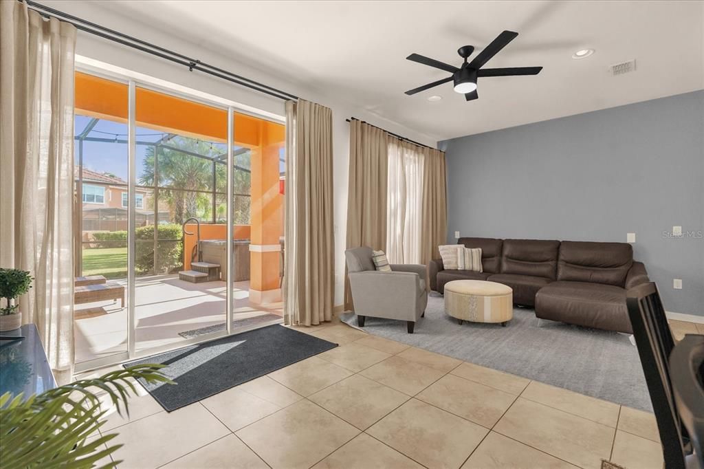 待售: $315,000 (2 贝兹, 2 浴室, 1350 平方英尺)