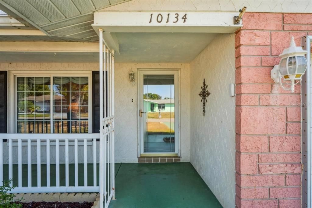 待售: $225,000 (2 贝兹, 2 浴室, 1069 平方英尺)