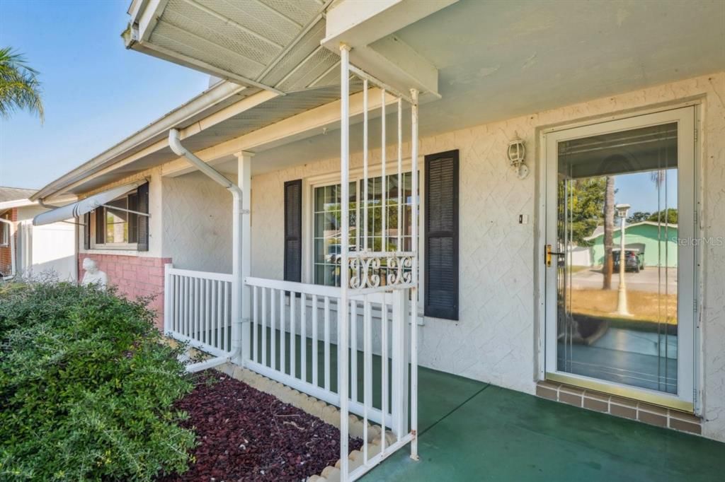 待售: $225,000 (2 贝兹, 2 浴室, 1069 平方英尺)