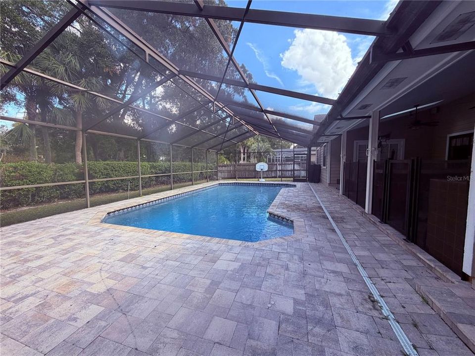 For Sale: $795,000 (4 beds, 3 baths, 2709 Square Feet)