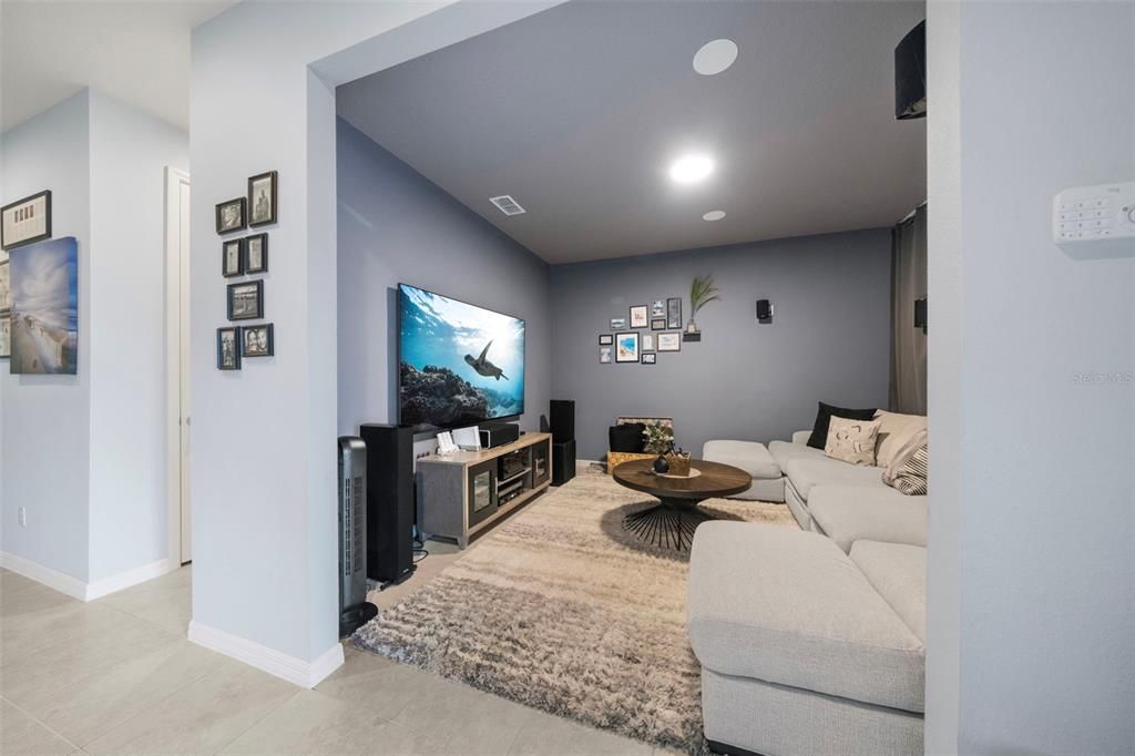 合同活跃: $515,000 (4 贝兹, 2 浴室, 2820 平方英尺)