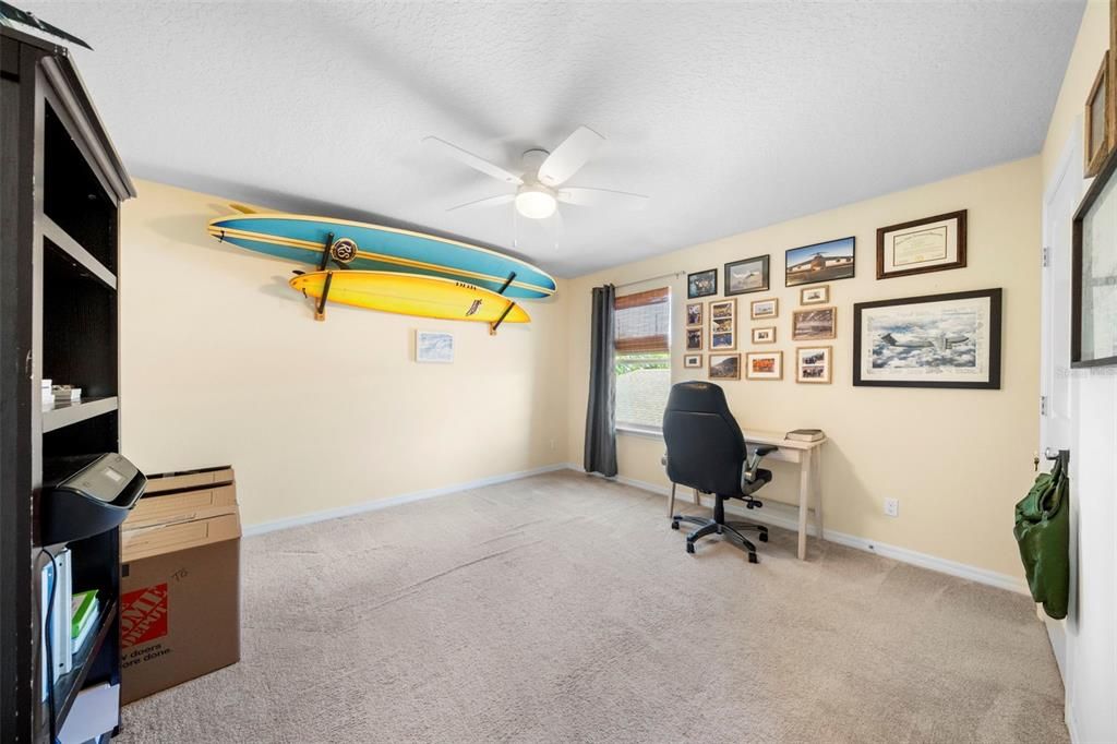 合同活跃: $515,000 (4 贝兹, 2 浴室, 2820 平方英尺)