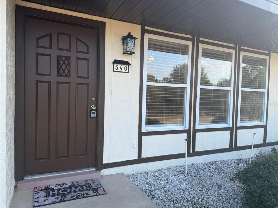 待售: $232,999 (2 贝兹, 2 浴室, 1042 平方英尺)