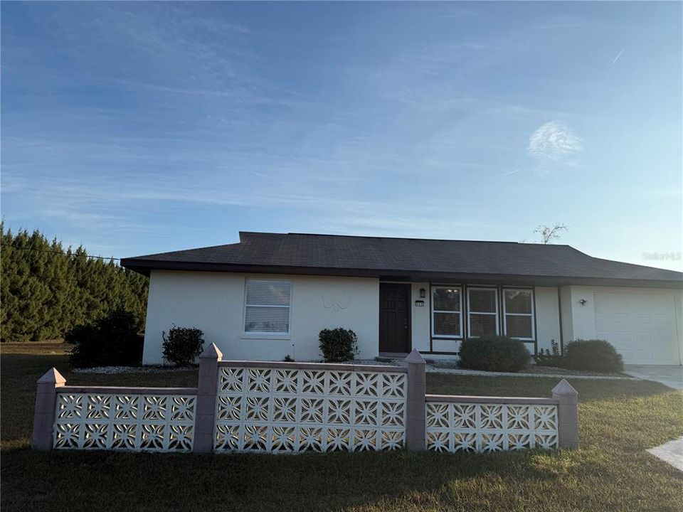 待售: $232,999 (2 贝兹, 2 浴室, 1042 平方英尺)