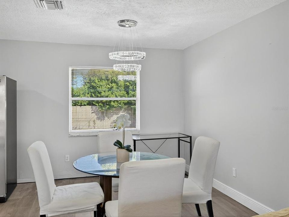 For Sale: $535,000 (4 beds, 2 baths, 1776 Square Feet)