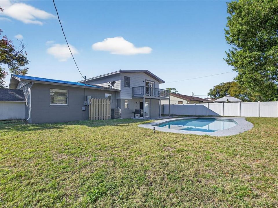 For Sale: $535,000 (4 beds, 2 baths, 1776 Square Feet)