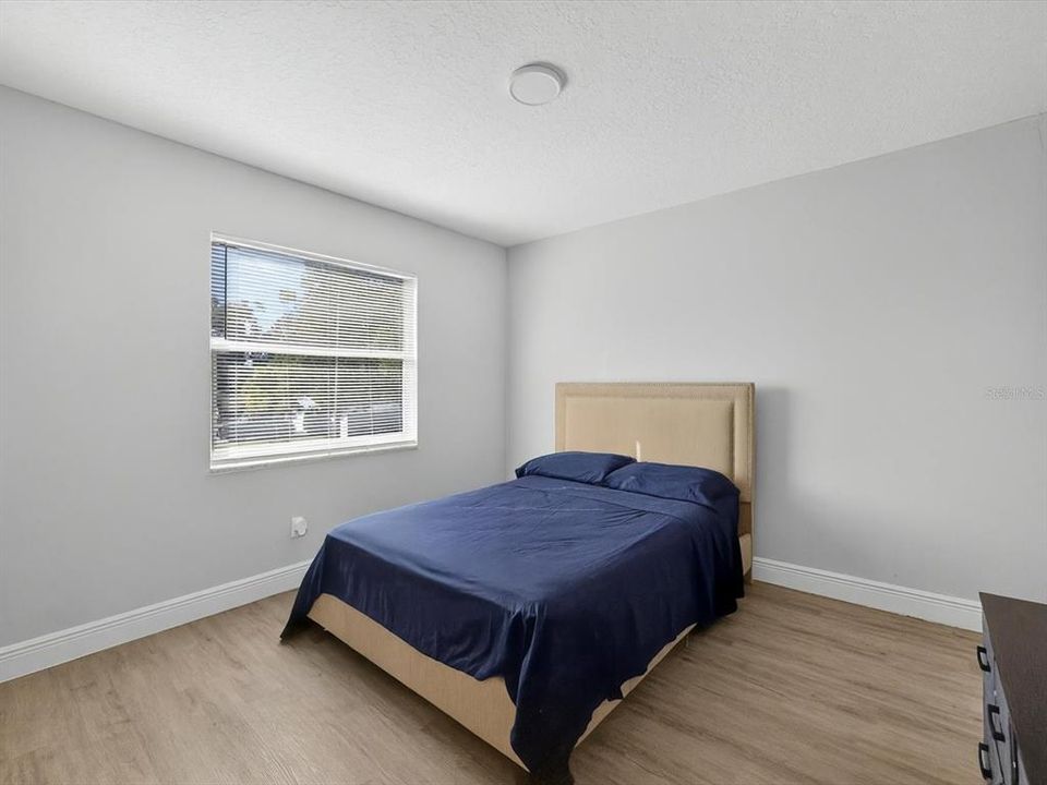 For Sale: $535,000 (4 beds, 2 baths, 1776 Square Feet)