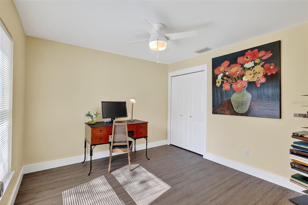 For Sale: $449,000 (4 beds, 2 baths, 1564 Square Feet)