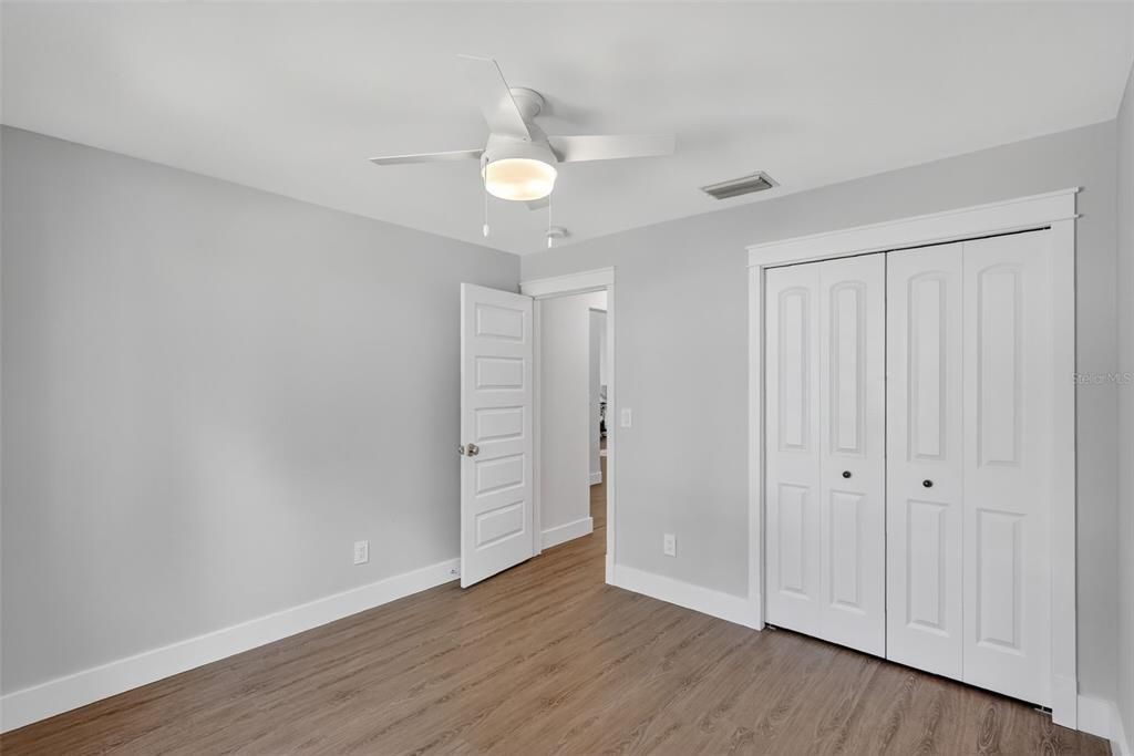 For Sale: $449,000 (4 beds, 2 baths, 1564 Square Feet)