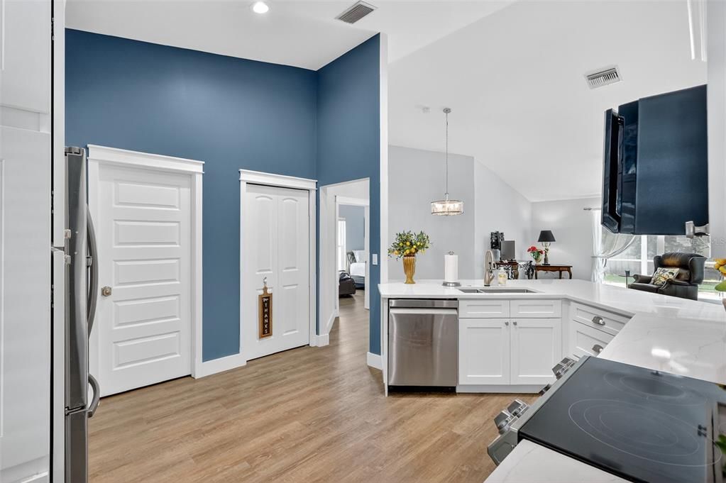 For Sale: $449,000 (4 beds, 2 baths, 1564 Square Feet)