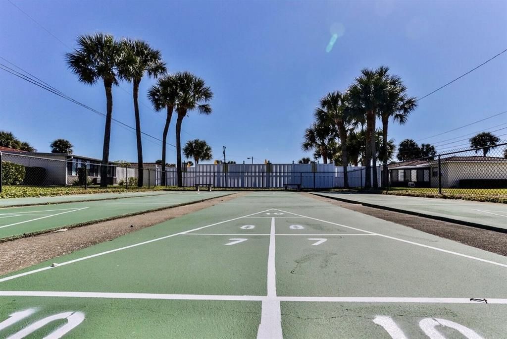 В аренду: $1,450 (2 спален, 1 ванн, 675 Квадратных фут)