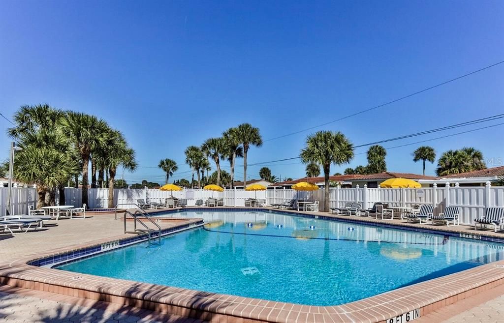 В аренду: $1,450 (2 спален, 1 ванн, 675 Квадратных фут)