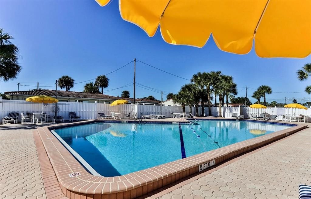 В аренду: $1,450 (2 спален, 1 ванн, 675 Квадратных фут)