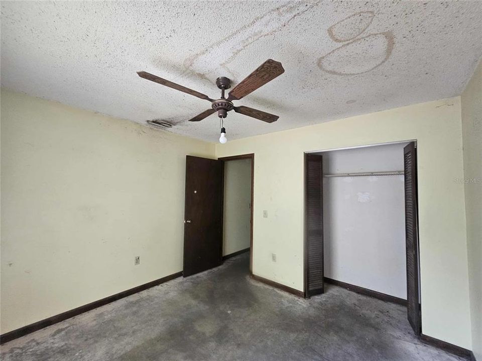 На продажу: $117,005 (3 спален, 2 ванн, 1571 Квадратных фут)