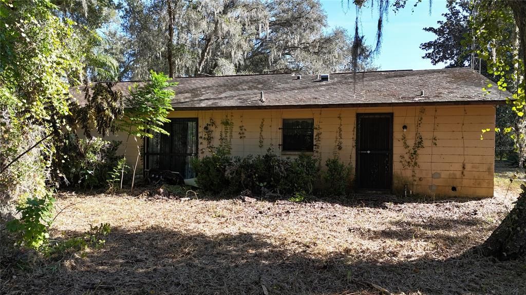 На продажу: $117,005 (3 спален, 2 ванн, 1571 Квадратных фут)