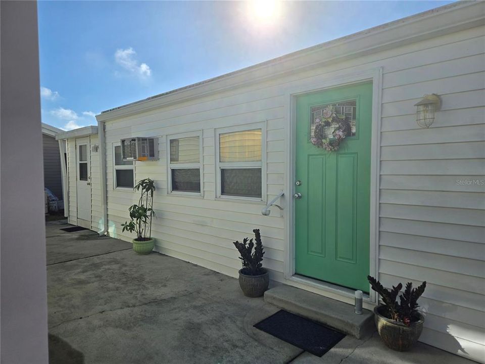 For Sale: $86,000 (2 beds, 1 baths, 360 Square Feet)