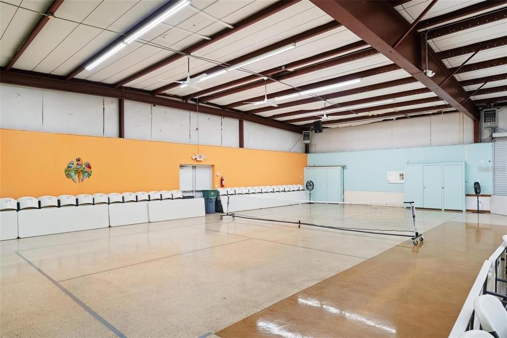 For Sale: $86,000 (2 beds, 1 baths, 360 Square Feet)