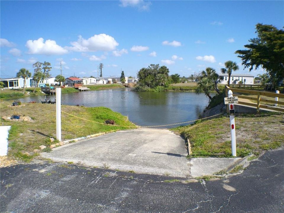 For Sale: $86,000 (2 beds, 1 baths, 360 Square Feet)