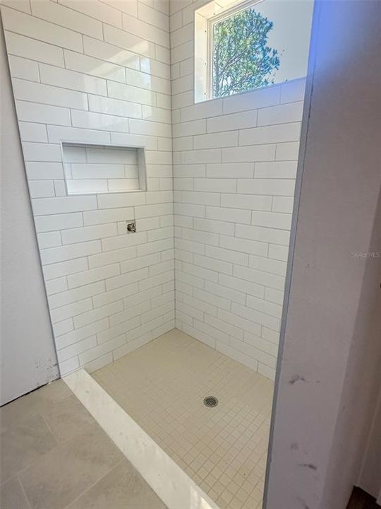 En Venta: $390,000 (3 camas, 2 baños, 1800 Pies cuadrados)