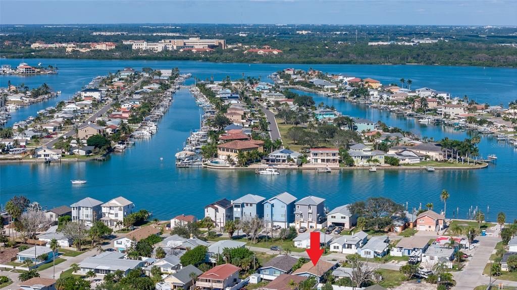 Active With Contract: $325,000 (4 beds, 0 baths, 1352 Square Feet)