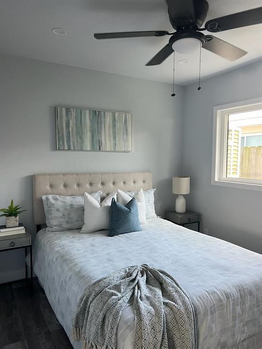 Active With Contract: $325,000 (4 beds, 0 baths, 1352 Square Feet)