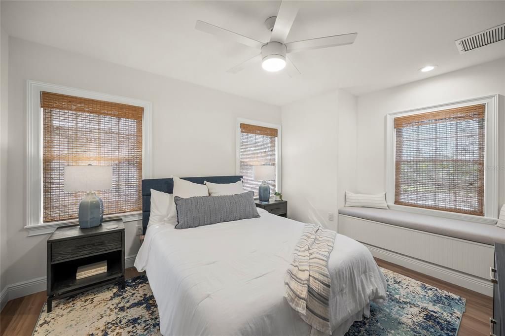 Active With Contract: $3,500,000 (3 beds, 2 baths, 2436 Square Feet)