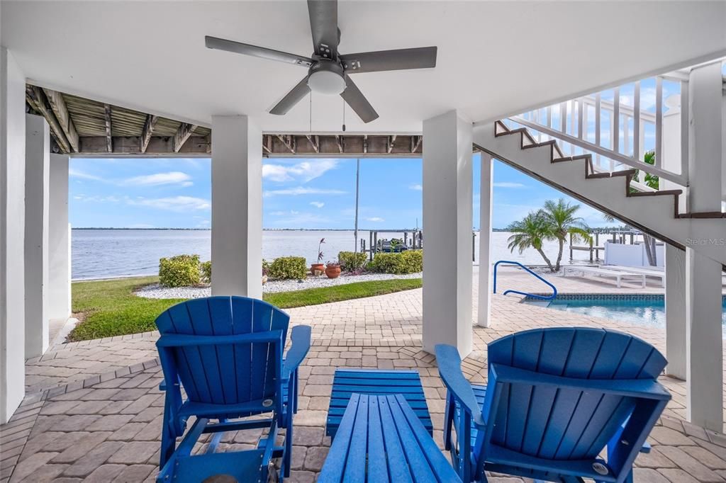 Active With Contract: $3,500,000 (3 beds, 2 baths, 2436 Square Feet)