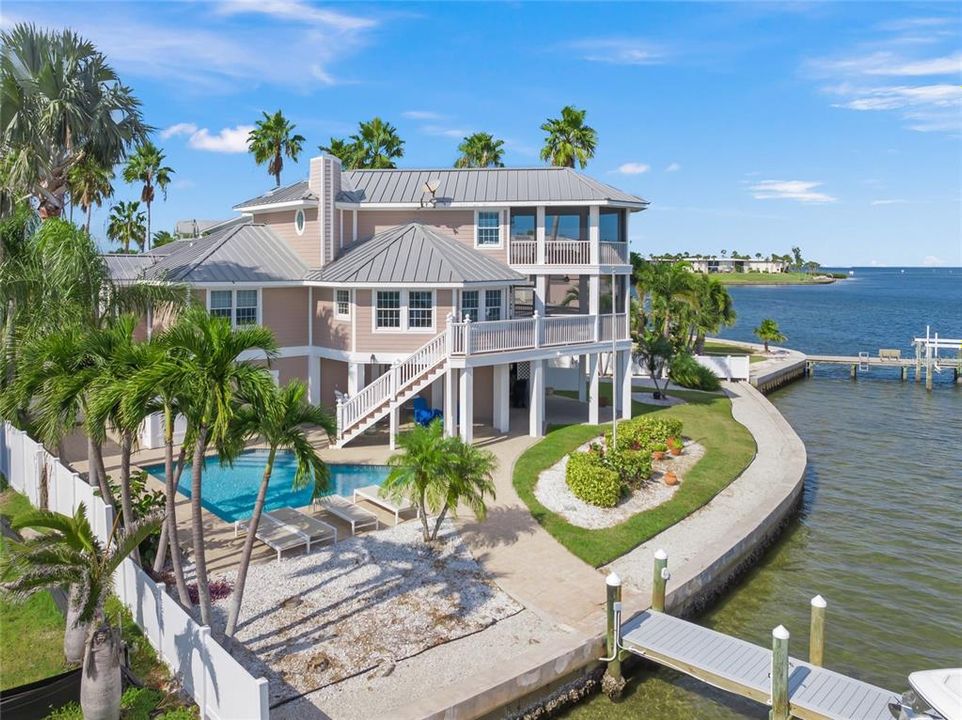 Active With Contract: $3,500,000 (3 beds, 2 baths, 2436 Square Feet)