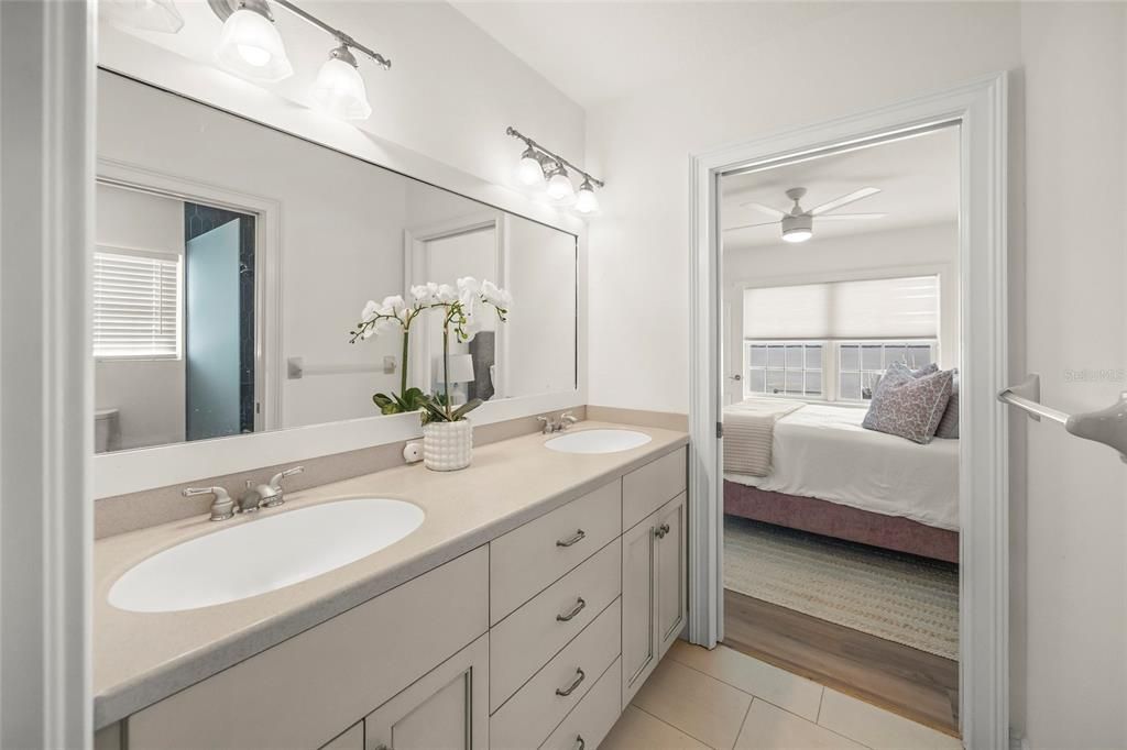 Active With Contract: $3,500,000 (3 beds, 2 baths, 2436 Square Feet)