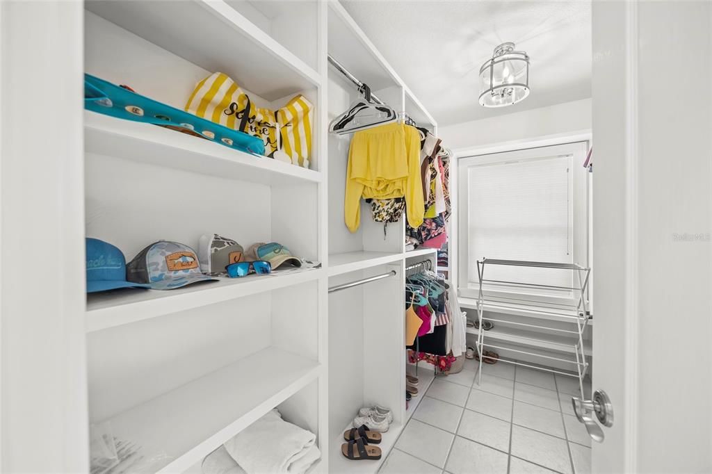 Active With Contract: $3,500,000 (3 beds, 2 baths, 2436 Square Feet)