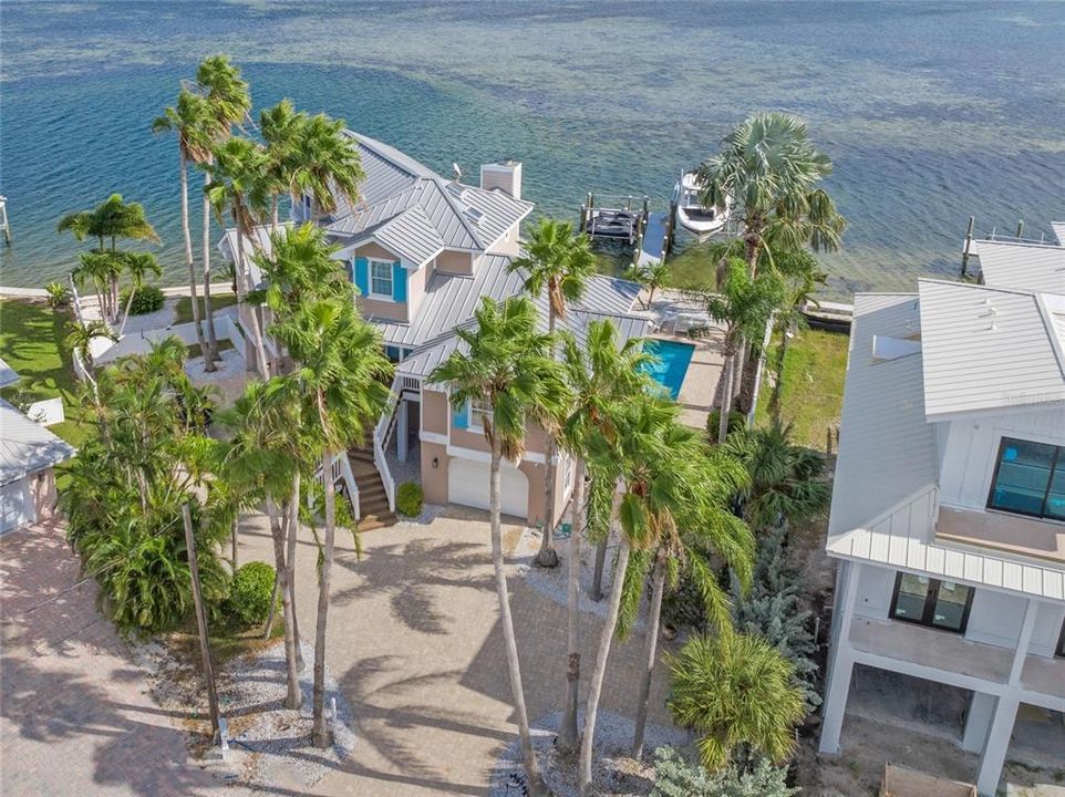 Active With Contract: $3,500,000 (3 beds, 2 baths, 2436 Square Feet)