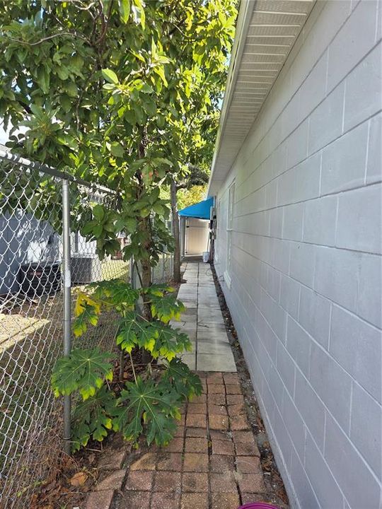 待售: $350,000 (3 贝兹, 2 浴室, 1146 平方英尺)