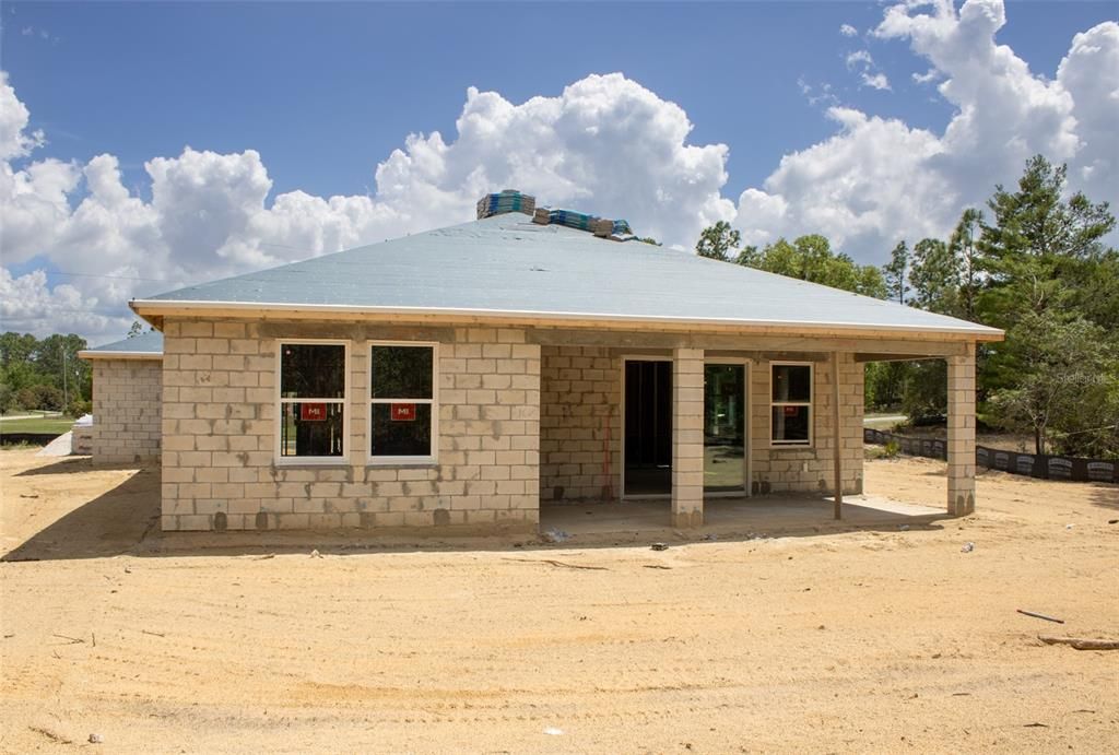 На продажу: $410,000 (4 спален, 2 ванн, 1954 Квадратных фут)