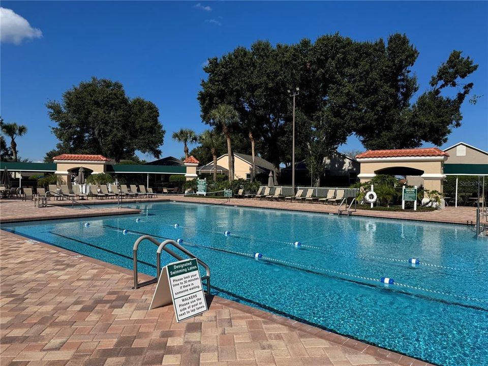 Active With Contract: $314,750 (2 beds, 2 baths, 1722 Square Feet)