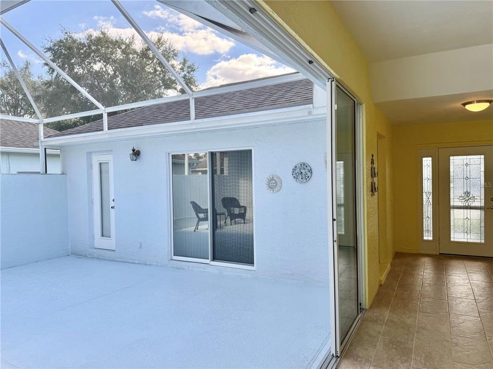 Active With Contract: $314,750 (2 beds, 2 baths, 1722 Square Feet)