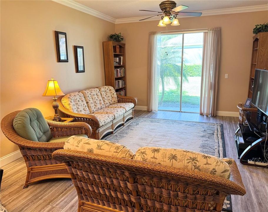 Active With Contract: $314,750 (2 beds, 2 baths, 1722 Square Feet)