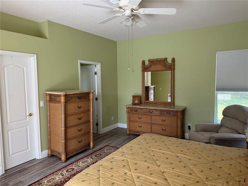 Active With Contract: $314,750 (2 beds, 2 baths, 1722 Square Feet)