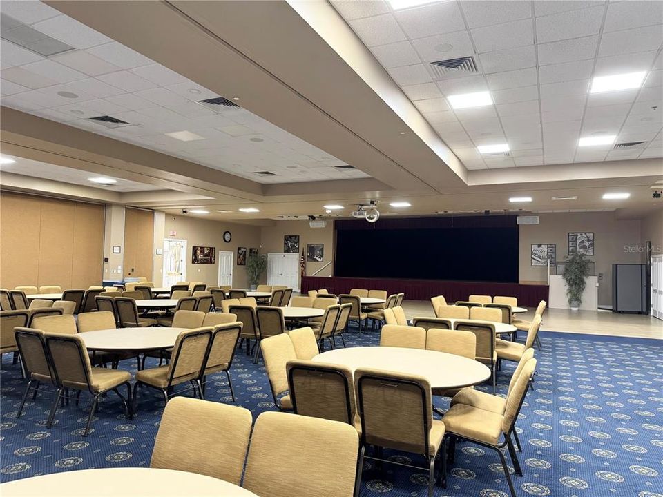 Active With Contract: $314,750 (2 beds, 2 baths, 1722 Square Feet)