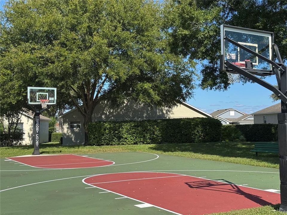 Active With Contract: $314,750 (2 beds, 2 baths, 1722 Square Feet)