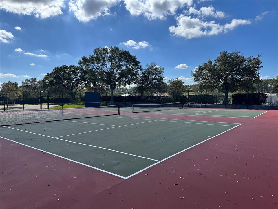 Active With Contract: $314,750 (2 beds, 2 baths, 1722 Square Feet)